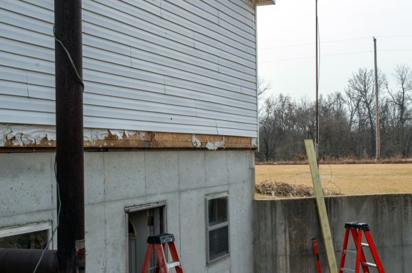Cost of House Foundation Leveling in Macomb