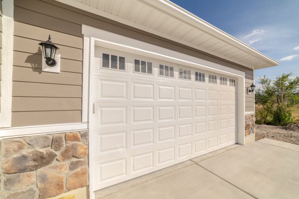 Cost of Garage Lifting in Macomb